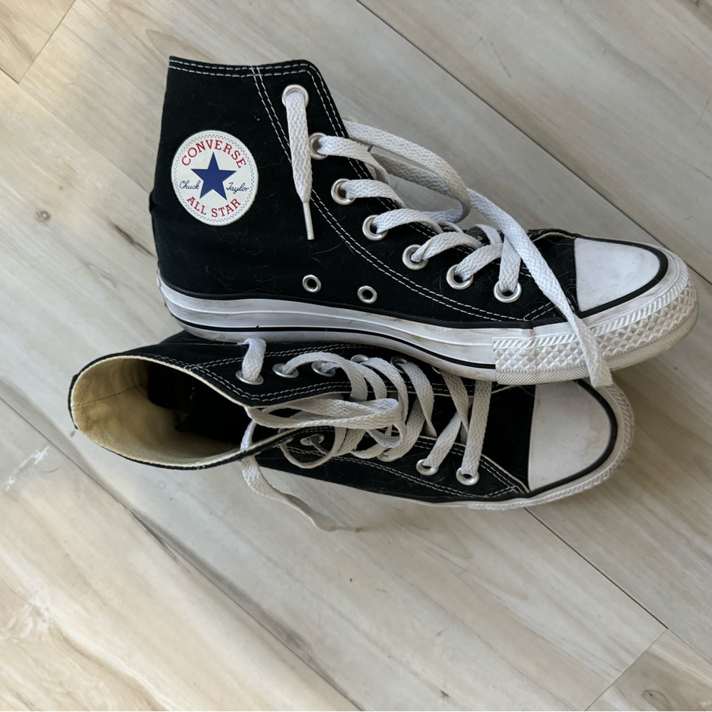 Converse black, gently worn